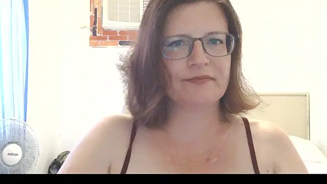 CrimsonMistress online show from 03/23/26, 10:47