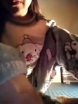 JasminePham online show from 12/22/24, 08:47