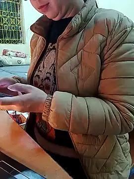 JasminePham online show from 12/23/24, 01:18