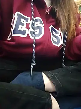 JasminePham online show from 12/31/24, 01:04