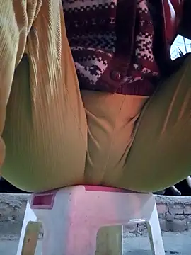 JasminePham online show from 03/07/25, 01:09