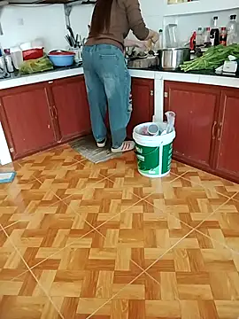 JasminePham online show from 01/09/26, 07:22