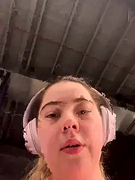 brooklynivy online show from 10/03/25, 11:40