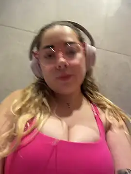 brooklynivy online show from 05/31/26, 01:25