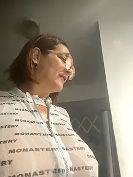 anastasia and jordan online show from 09/28/25, 09:14