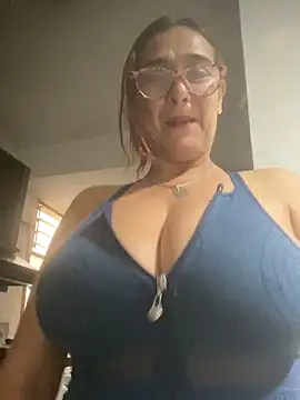 anastasia and jordan online show from 10/03/25, 11:51