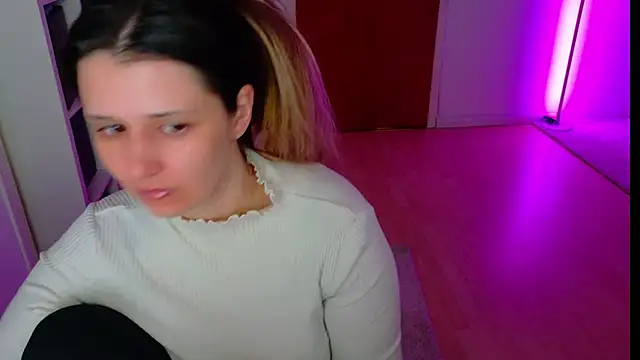 jenna-sxy19 online show from 09/26/25, 10:30