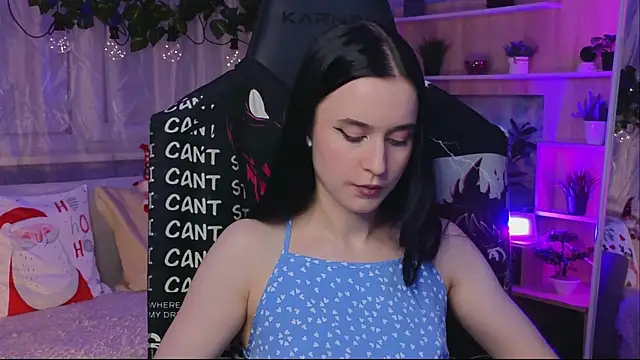 KiraLiLime online show from 03/01/25, 10:42