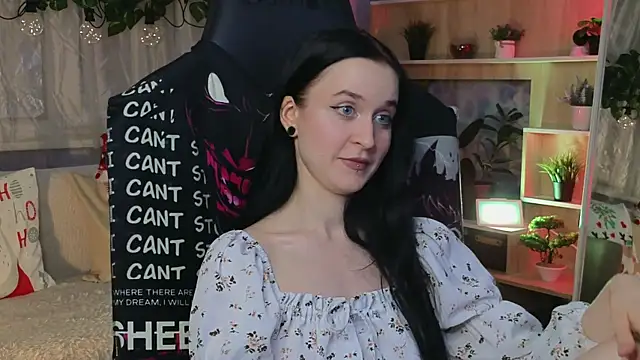 KiraLiLime online show from 03/02/25, 10:16