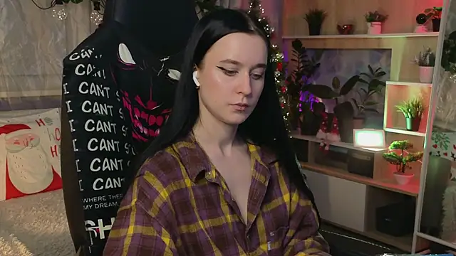 KiraLiLime online show from 03/04/25, 10:27