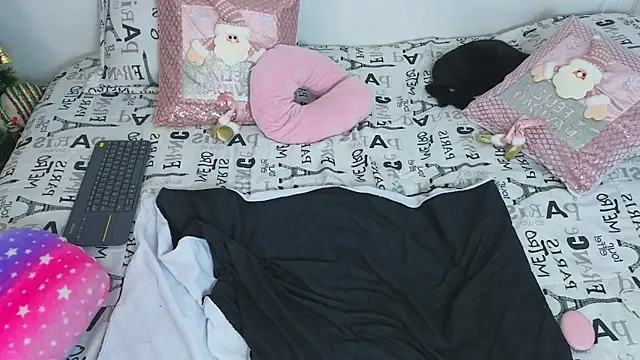 Lorenne Miller online show from 12/26/24, 09:58