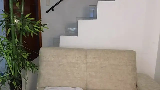 Lorenne Miller online show from 09/11/25, 04:01