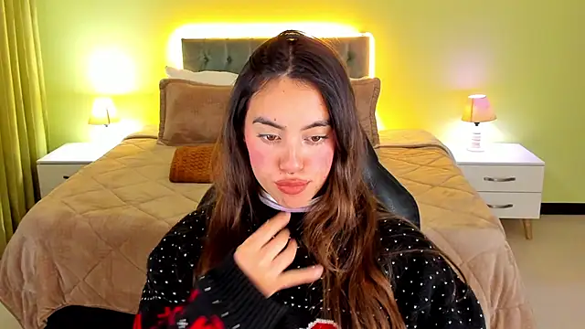 Snapshot of _Charlotte_evans_1 chatting on 09/18/25, 11:29 Charlotte evans 1 online show from 09/18/25, 11:29