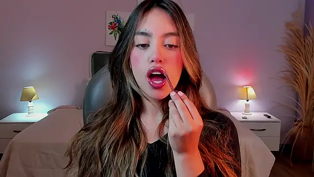 Snapshot of _Charlotte_evans_1 chatting on 02/16/26, 12:56 Charlotte evans 1 online show from 02/16/26, 12:56