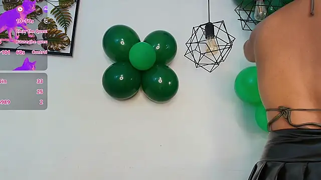 nataly velez online show from 03/18/25, 01:32