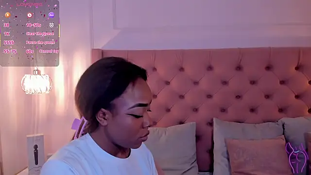 mia schwarz online show from 09/19/25, 10:10