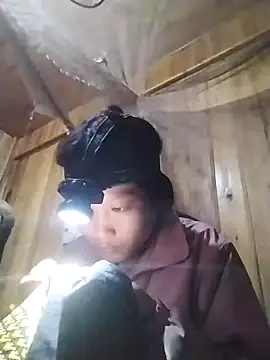 lytamye online show from 12/31/24, 10:04