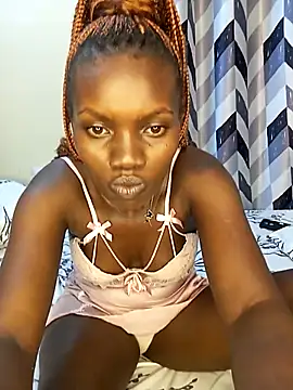 Snapshot of Slimthick900 chatting on 02/22/25, 02:28 Slimthick900 online show from 02/22/25, 02:28