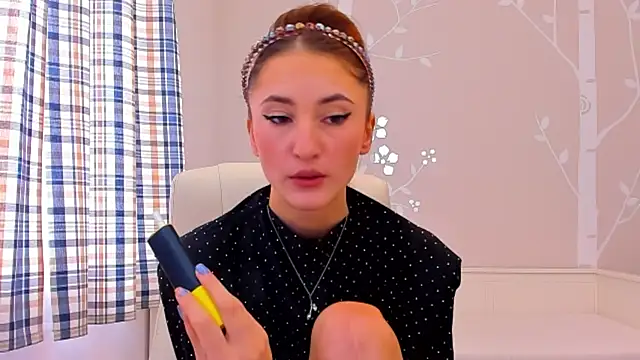 AniaGray online show from 01/31/25, 10:20