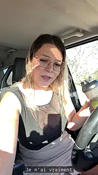 EmyLana online show from 04/10/26, 06:40