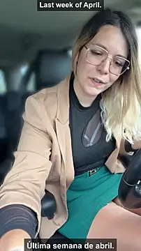 EmyLana online show from 04/27/26, 07:06