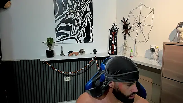 Daemon21 online show from 11/10/25, 10:42