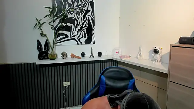 Daemon21 online show from 12/03/25, 09:57