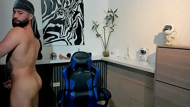 Daemon21 online show from 12/13/25, 07:53