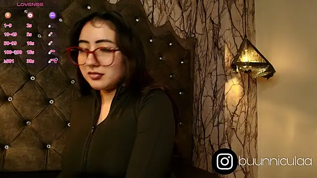 larissa01  online show from 09/16/25, 02:34