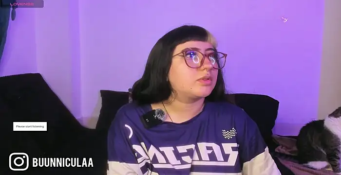 larissa01  online show from 02/17/26, 09:21