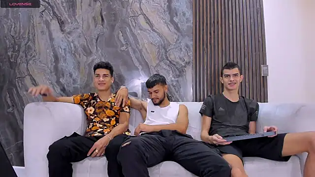 hot day online show from 12/15/24, 08:36