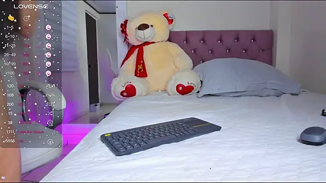 Snapshot of isaa_19 chatting on 03/01/25, 11:15 isaa 19 online show from 03/01/25, 11:15