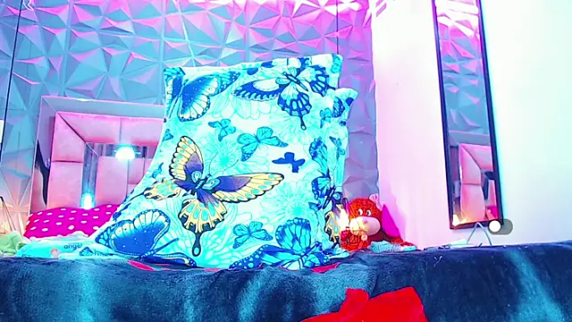 Doll IvannaTs online show from 12/22/24, 06:06