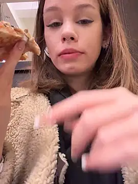 Street young online show from 02/14/25, 02:44