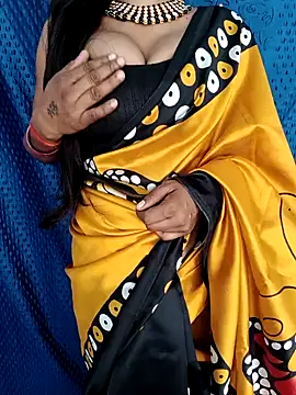 Snapshot of Savita_hotmom chatting on 02/10/25, 07:15 Savita hotmom online show from 02/10/25, 07:15