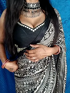 Snapshot of Savita_hotmom chatting on 02/15/26, 06:43 Savita hotmom online show from 02/15/26, 06:43