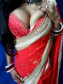 Snapshot of Savita_hotmom chatting on 03/05/26, 05:42 Savita hotmom online show from 03/05/26, 05:42