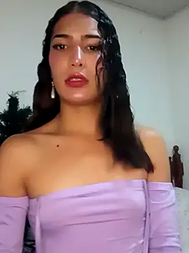 Snapshot of Lanna_hott_ chatting on 12/22/24, 01:12 Lanna hott  online show from 12/22/24, 01:12