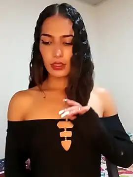 Snapshot of Lanna_hott_ chatting on 01/20/25, 10:04 Lanna hott  online show from 01/20/25, 10:04