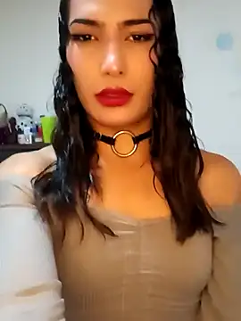 Snapshot of Lanna_hott_ chatting on 02/14/25, 07:33 Lanna hott  online show from 02/14/25, 07:33