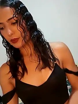 Snapshot of Lanna_hott_ chatting on 02/27/25, 07:37 Lanna hott  online show from 02/27/25, 07:37