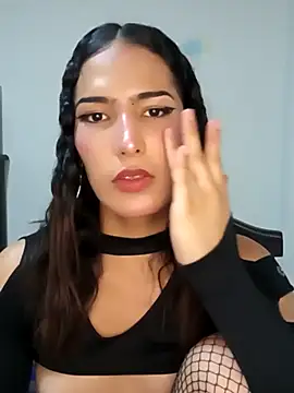 Snapshot of Lanna_hott_ chatting on 03/04/25, 09:43 Lanna hott  online show from 03/04/25, 09:43