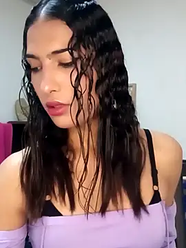 Snapshot of Lanna_hott_ chatting on 03/15/25, 01:18 Lanna hott  online show from 03/15/25, 01:18