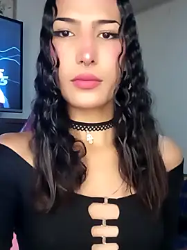 Snapshot of Lanna_hott_ chatting on 09/13/25, 10:37 Lanna hott  online show from 09/13/25, 10:37