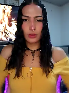 Snapshot of Lanna_hott_ chatting on 09/28/25, 10:53 Lanna hott  online show from 09/28/25, 10:53