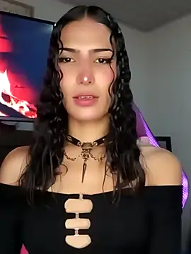 Snapshot of Lanna_hott_ chatting on 10/04/25, 11:08 Lanna hott  online show from 10/04/25, 11:08