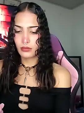 Snapshot of Lanna_hott_ chatting on 10/04/25, 11:14 Lanna hott  online show from 10/04/25, 11:14