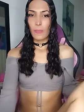 Snapshot of Lanna_hott_ chatting on 05/16/26, 08:07 Lanna hott online show from 05/16/26, 08:07
