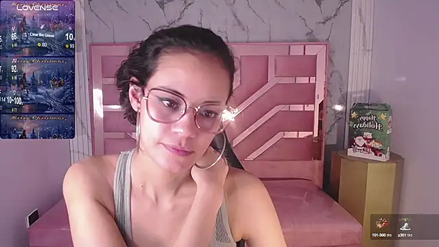Snapshot of Tyna_ch chatting on 12/21/24, 01:36 Tyna ch online show from 12/21/24, 01:36