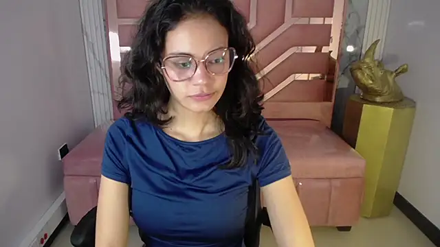 Snapshot of Tyna_ch chatting on 12/26/24, 04:25 Tyna ch online show from 12/26/24, 04:25
